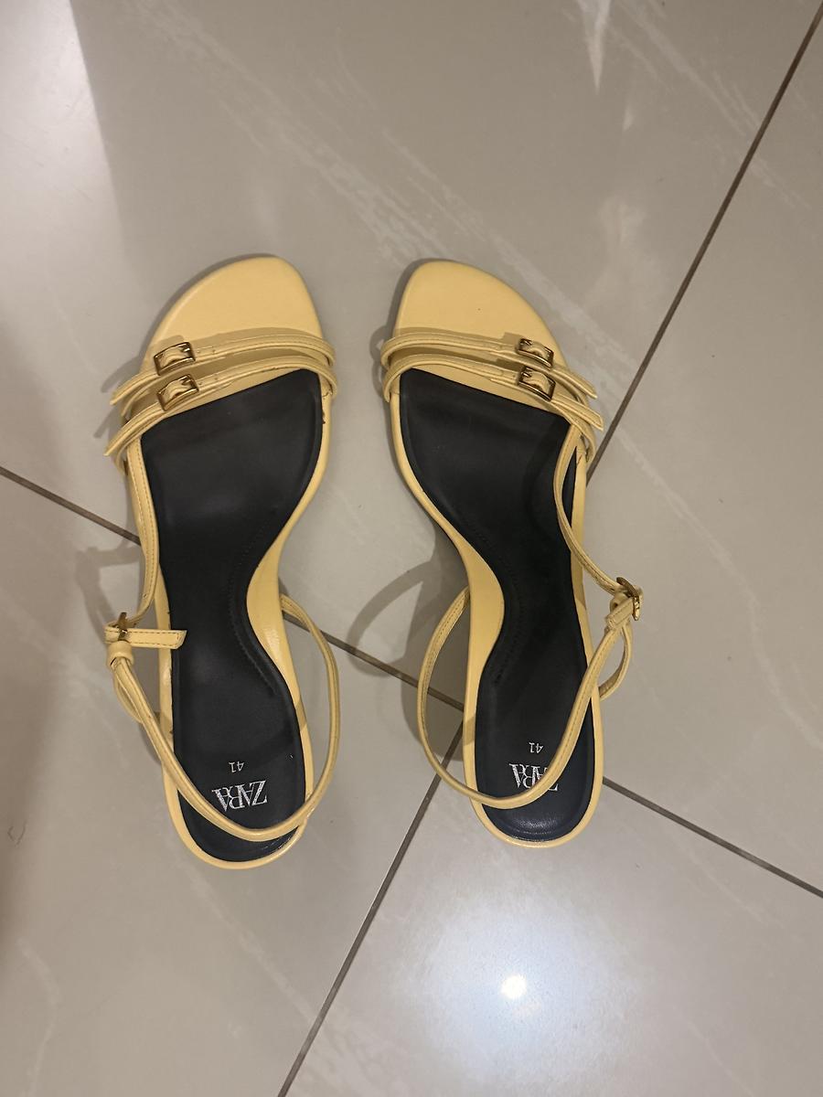 Sandales a talon Zara jaune