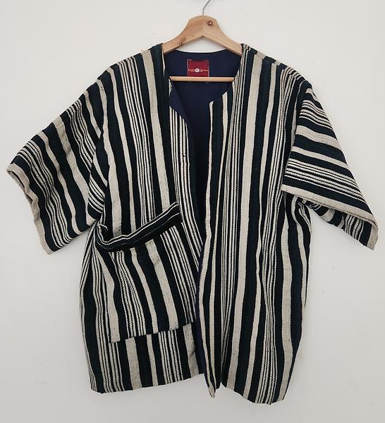 Jacket in woven pagne fabric