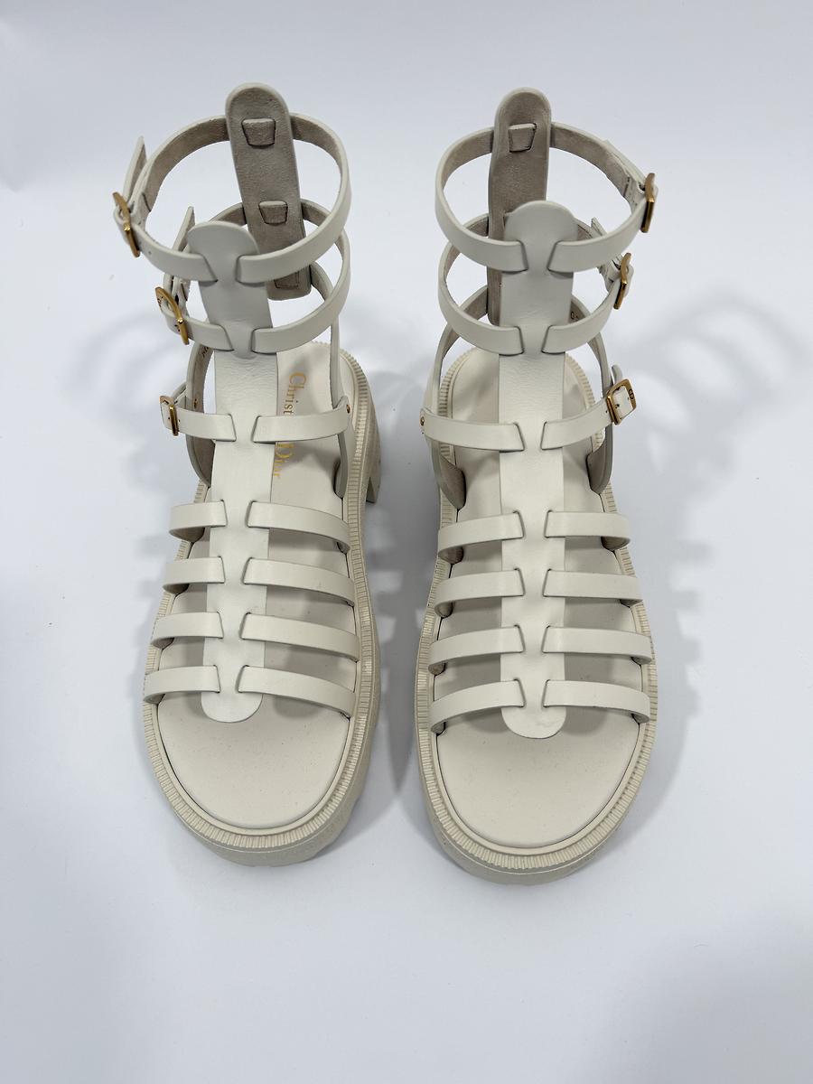 Nus pieds