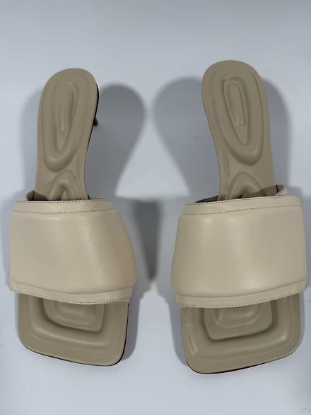 Heeled mules