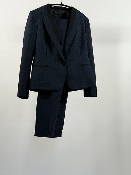 Tailored suit