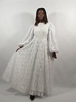 Robe - Photo 2