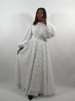 Robe - Photo 1