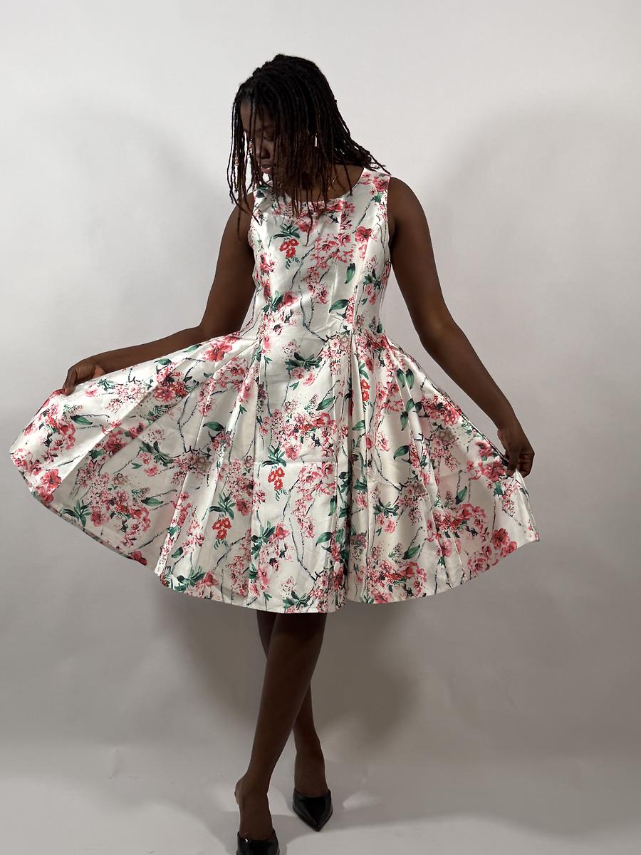 Robe blanchi à fleur
