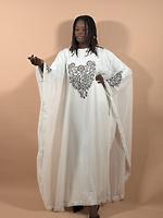 Robe - Photo 1