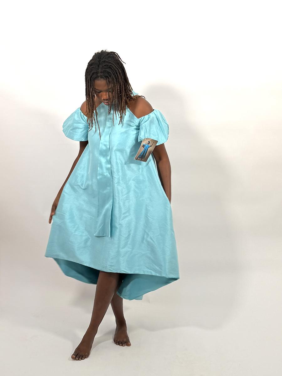 Robe turquoise 3/4