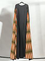 Robe avec cape - Photo 1
